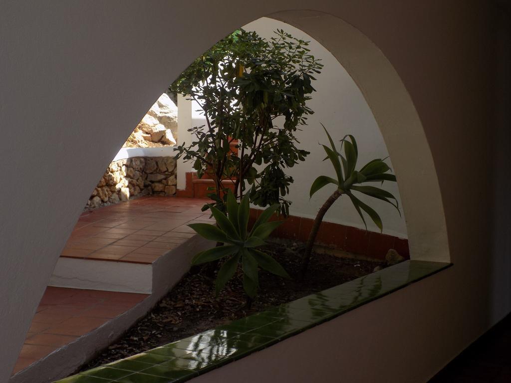 Apartamentos Encanto Del Mar Cala Galdana  Bagian luar foto