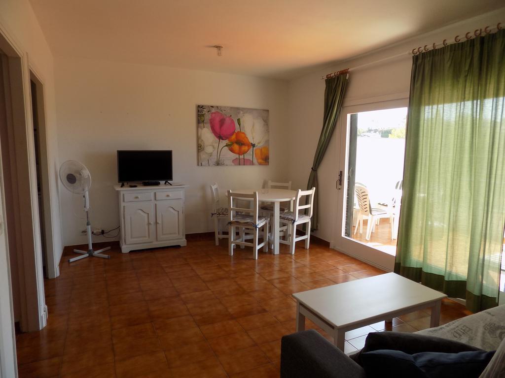Apartamentos Encanto Del Mar Cala Galdana  Bagian luar foto